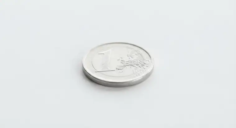 Opłata za przelew natychmiastowy w firmie - porównanie kosztów Express Elixir, BlueCash i SEPA Instant w bankowości